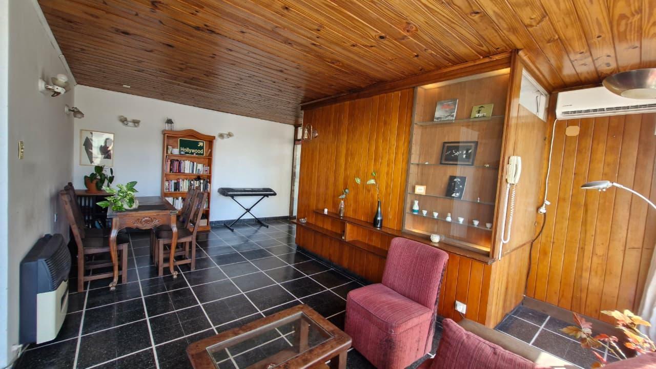 PH en venta en Olivos, 3 amb en planta alta al fondo, con patio y baulera