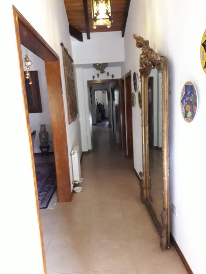Foto de Casa en Venta de 4 Ambientes, 3 Baños y Toilette, Escritorio, Gran, imagen 5