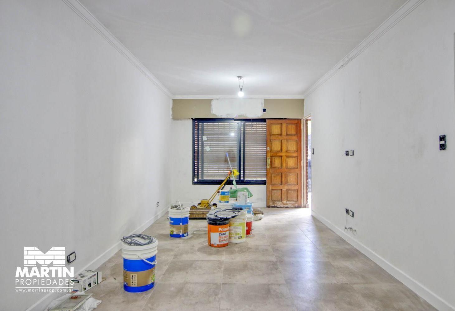 Foto de Casa en Venta de 3 Ambientes en Martinez con Jardín, Pileta y Cochera, imagen 5