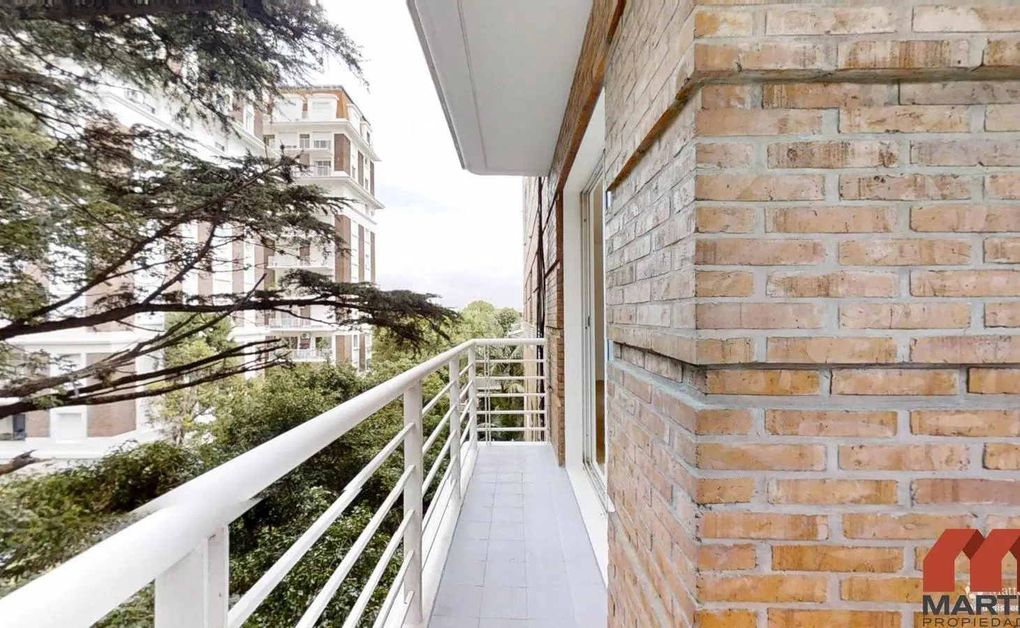 Departamento en Alquiler de 3 Ambientes en La Lucila con Balcón y Pileta 5
