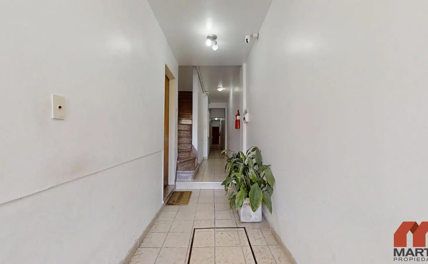 Departamento en Venta de 3 Ambientes en Olivos con Lavadero y Balcón 2