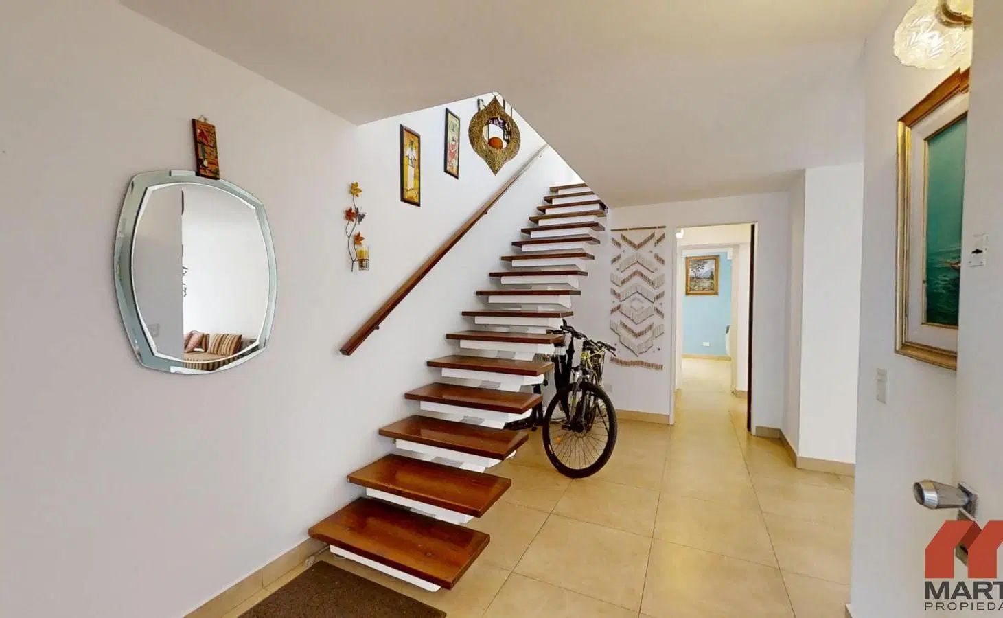 Casa en Venta de 5 Ambientes estilo racionalista con Patio y Terraza en Martinez 4