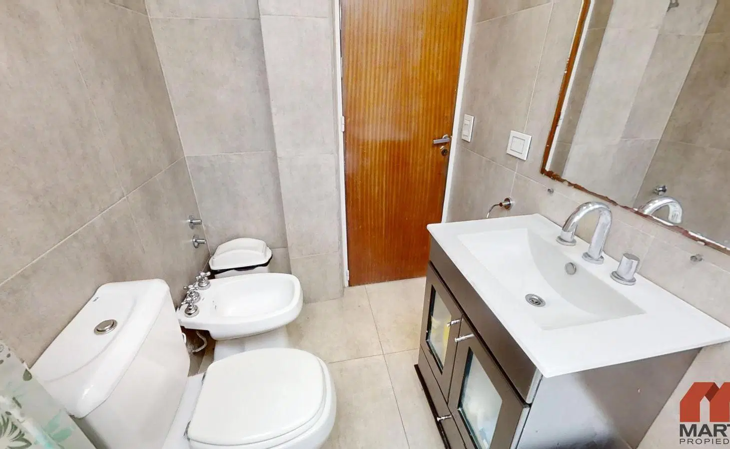 Casa en Venta de 5 Ambientes estilo racionalista con Patio y Terraza en Martinez 2