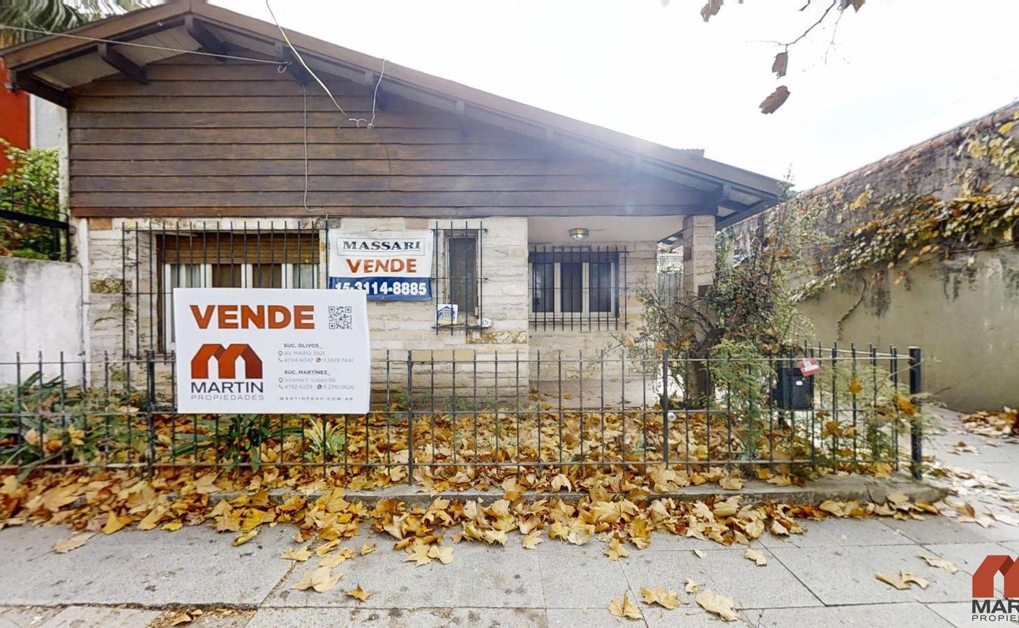 Casa en Venta de 3 Ambientes en Martinez con Jardín y Cochera