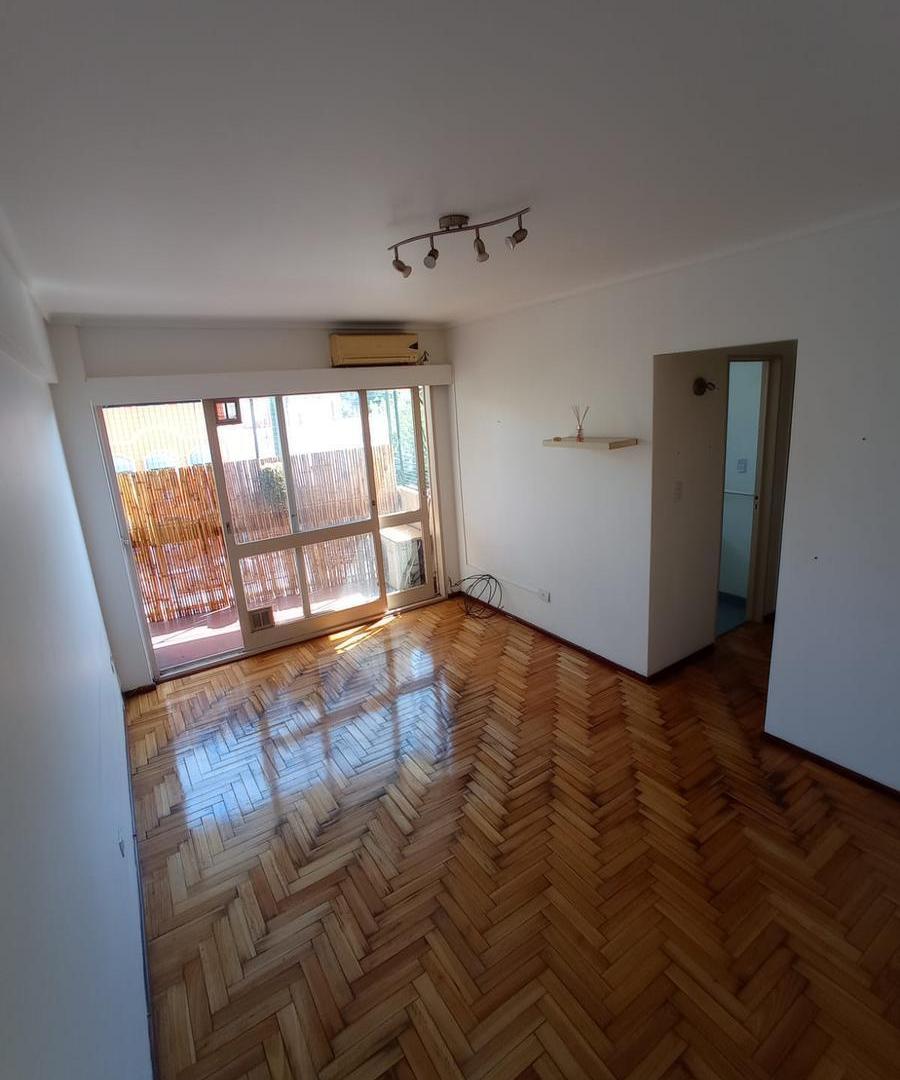 Foto de Departamento 2 ambientes con balcón. A metros de Av. Maipú., imagen 2