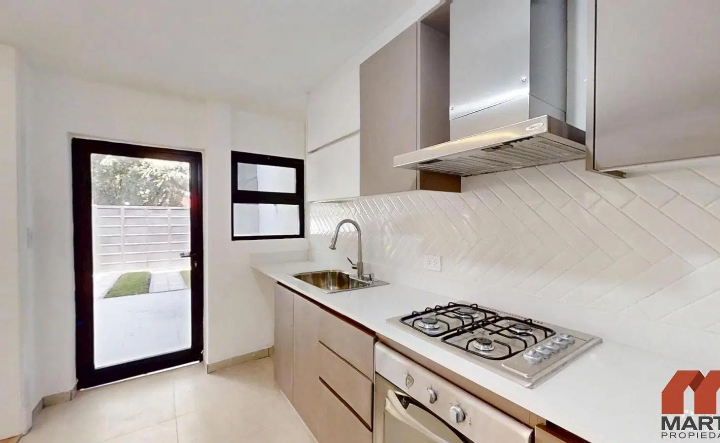Casa en venta en Martinez, 5 amb en 3 plantas con jardín 4