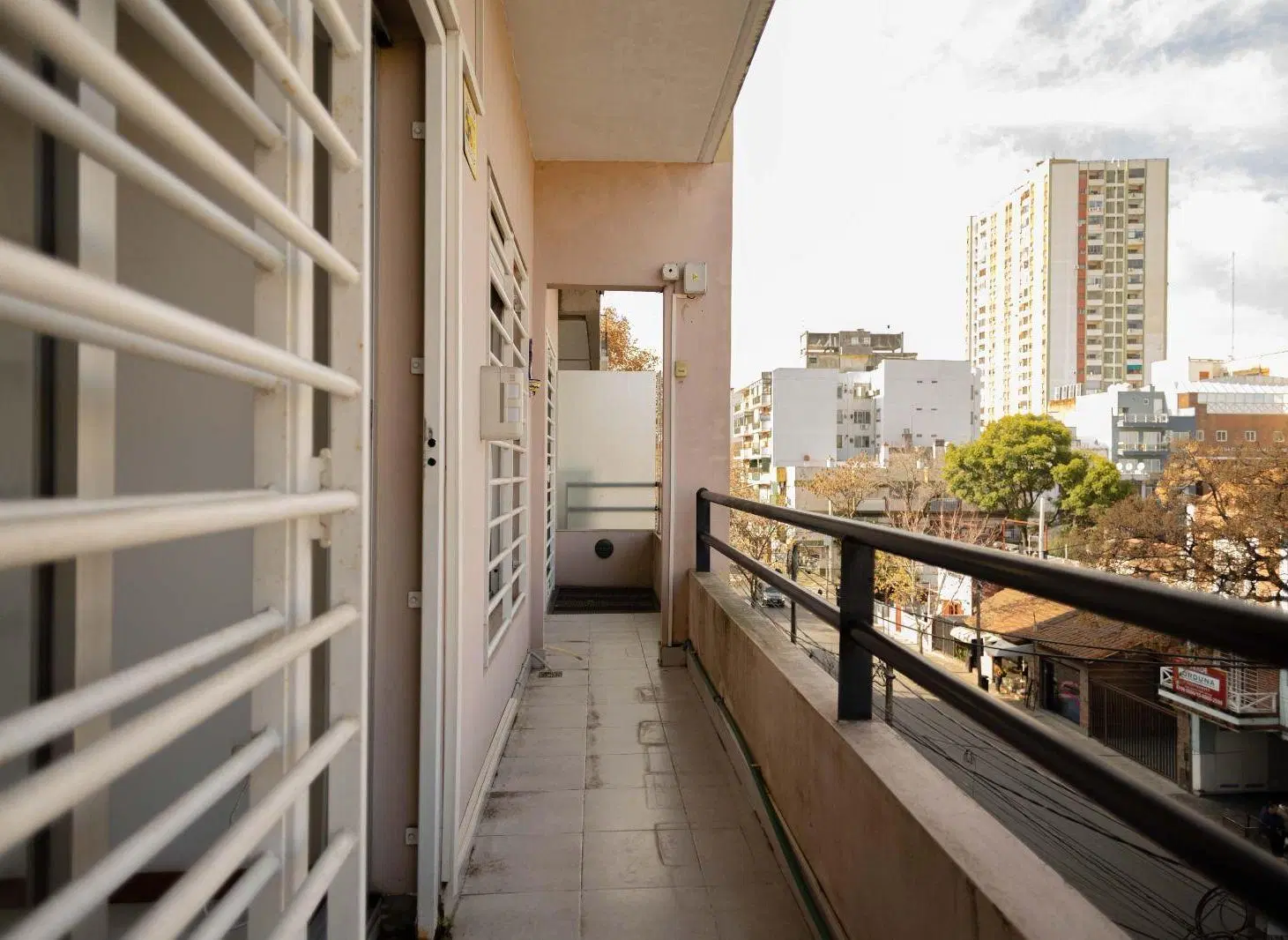 Departamento en Alquiler de 3 Ambientes en Florida con Suite, Cochera y Baulera 4