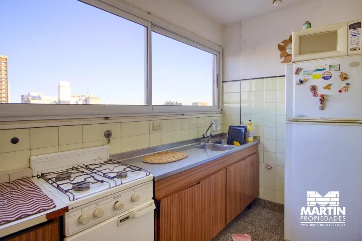 Departamento en alquiler en Martinez, 2 amb con balcón al frente. 2