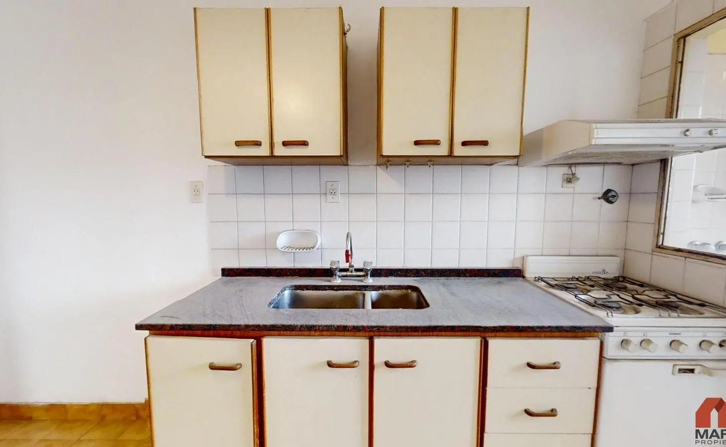 Departamento en Venta de 4 Ambientes en Parque Patricios con Balcón 3
