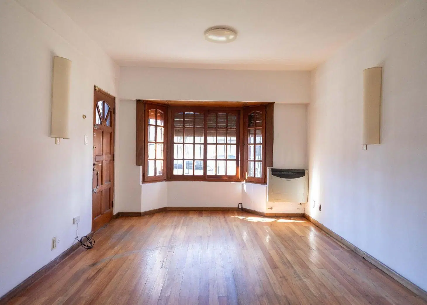 Casa en Alquiler de 5 Ambientes en Olivos con Pileta y Parrilla 4