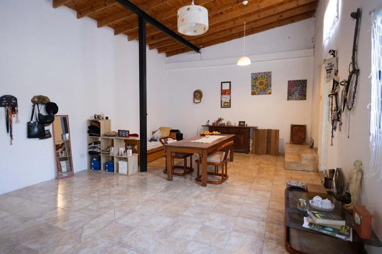 Departamento Monoambiente en Alquiler en Olivos con Patio 2