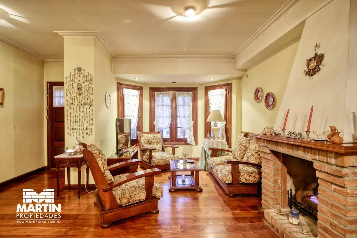 Casa Dúplex en Venta de 6 Ambientes en Martínez con Suite, Playroom, Jardín, Parrilla y Cochera 2