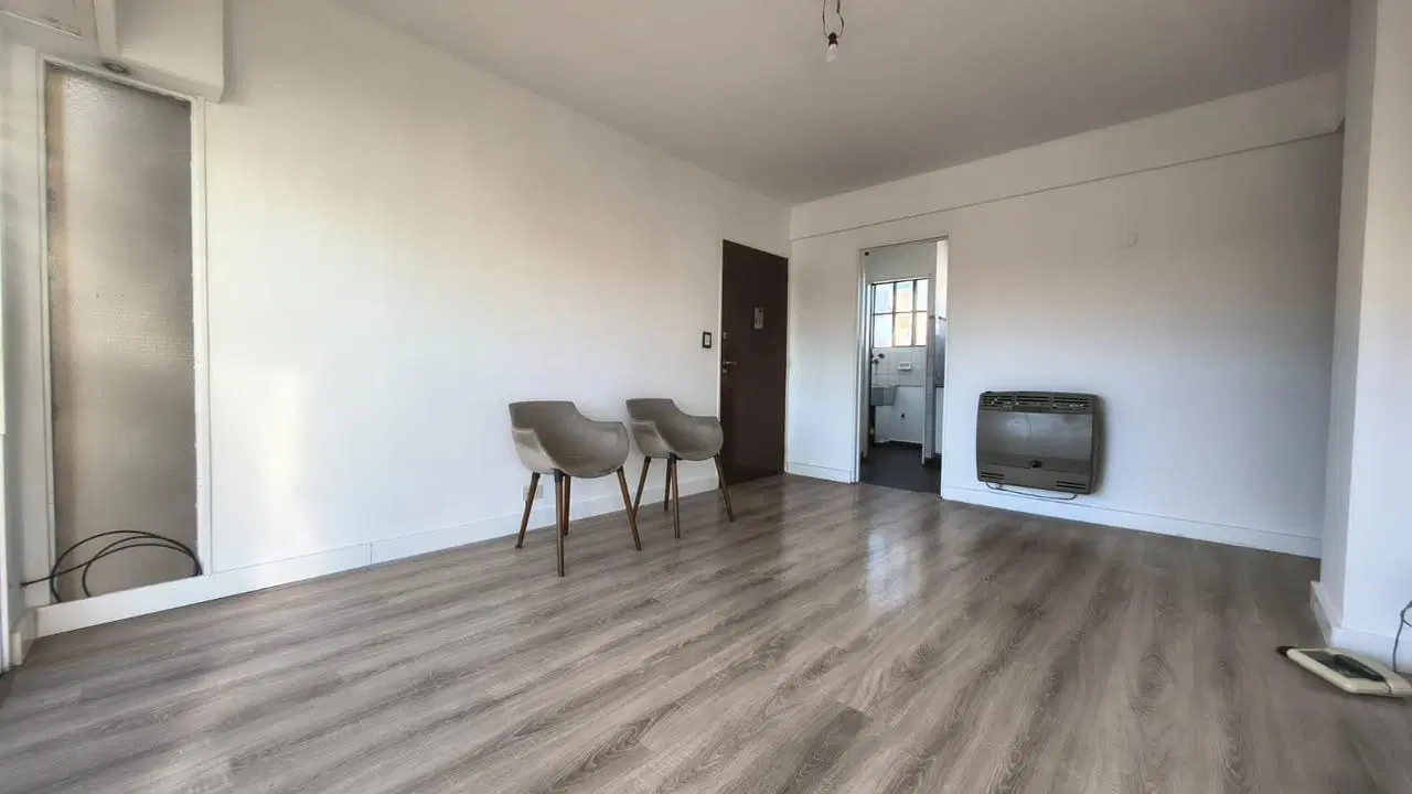 Departamento en Alquiler de 3 Ambientes en Acassuso 2