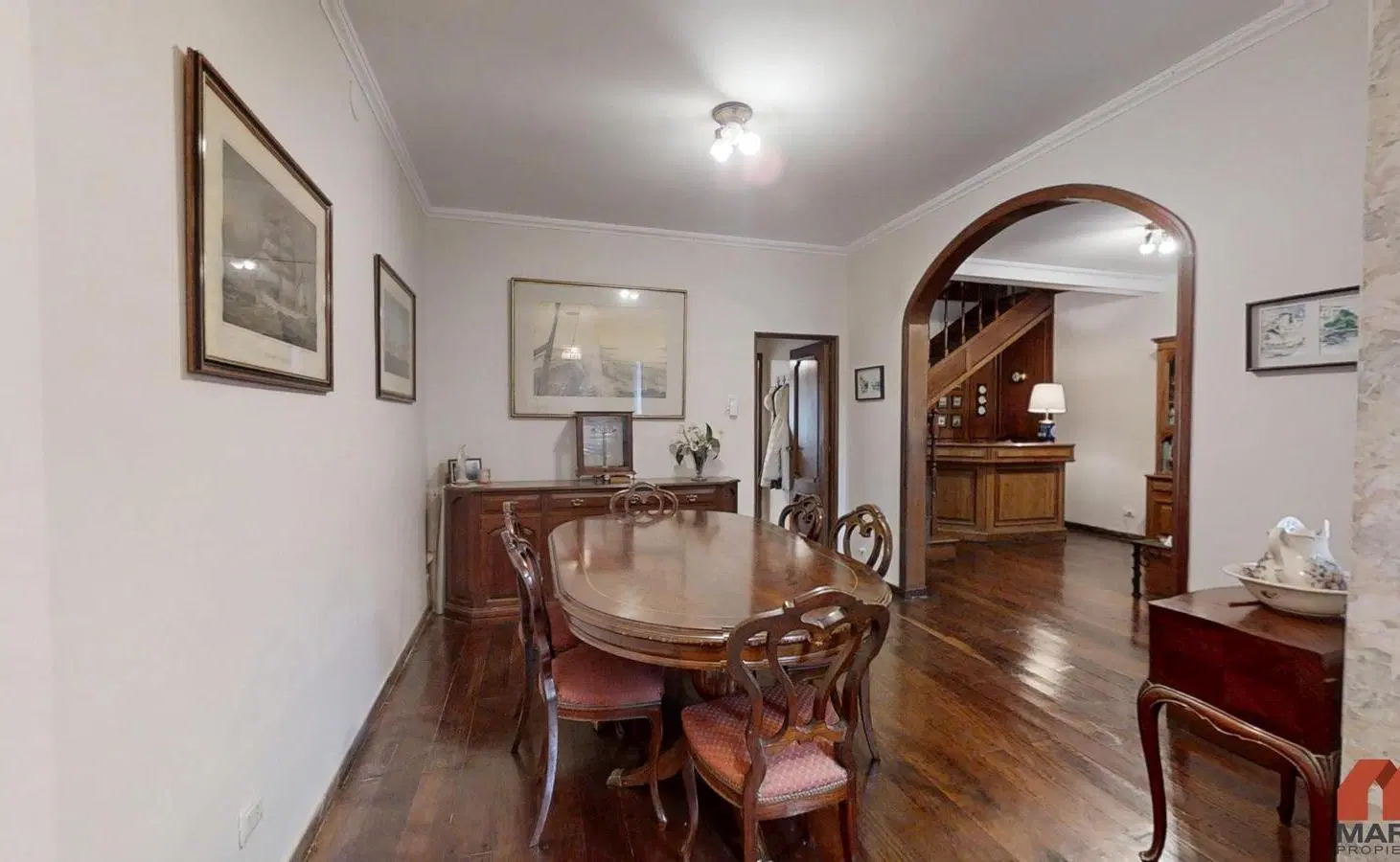Casa en Venta de 5 Ambientes en Olivos con Jardín y Pileta 5