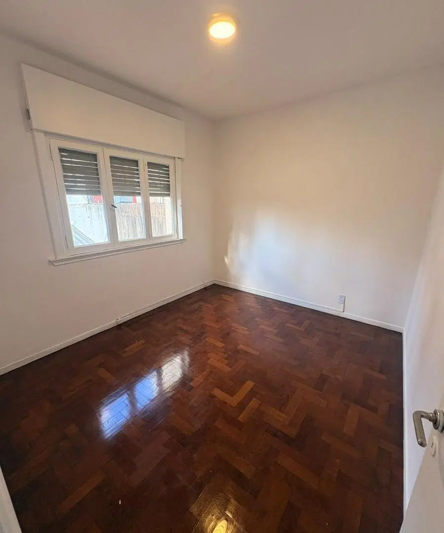 Departamento en Alquiler de 3 Ambientes en San Isidro con Balcón 4