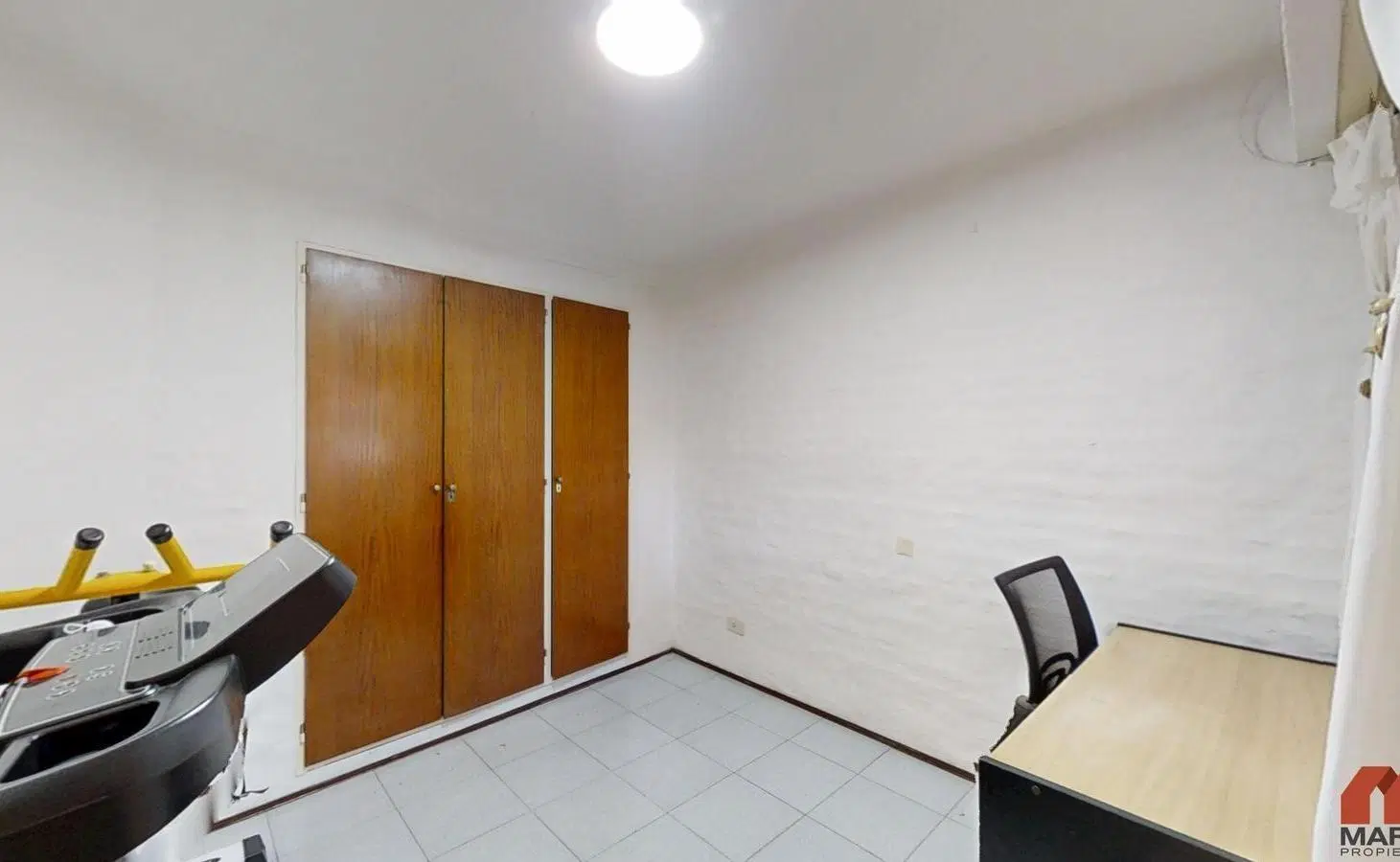 Casa en Venta de 5 Ambientes en Olivos con Jardín y Pileta 4