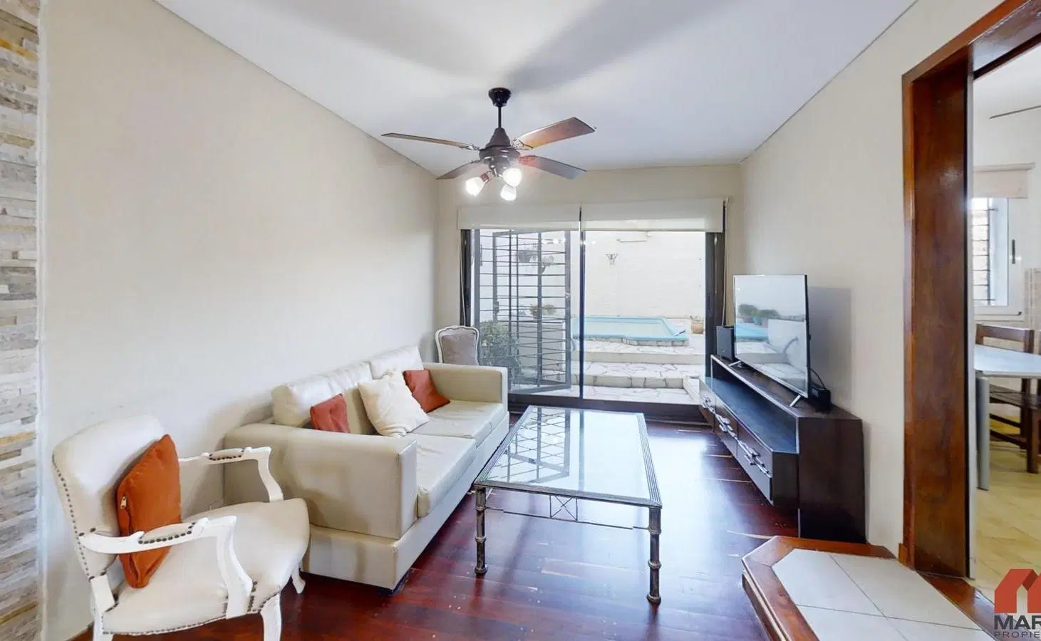 Casa en Venta de 5 Ambientes en Olivos con Jardín y Pileta 2