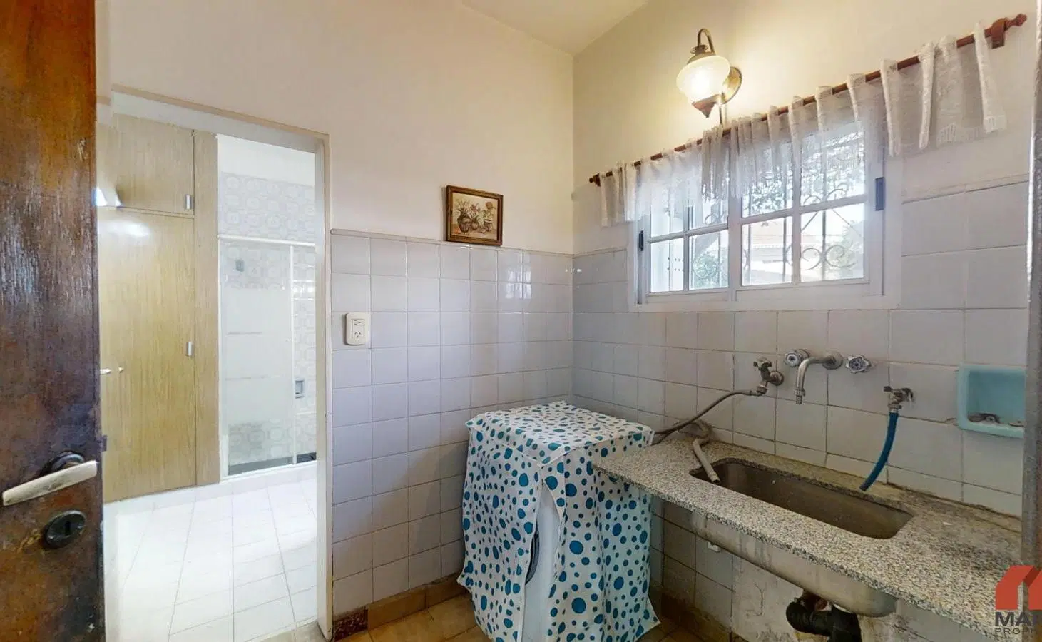 Casa en venta en Martinez 5 ambientes escritorio y playroom cochera patio. A metros de la plaza. 4