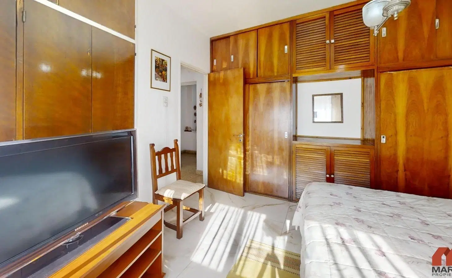 Casa en venta en Martinez 5 ambientes escritorio y playroom cochera patio. A metros de la plaza. 8