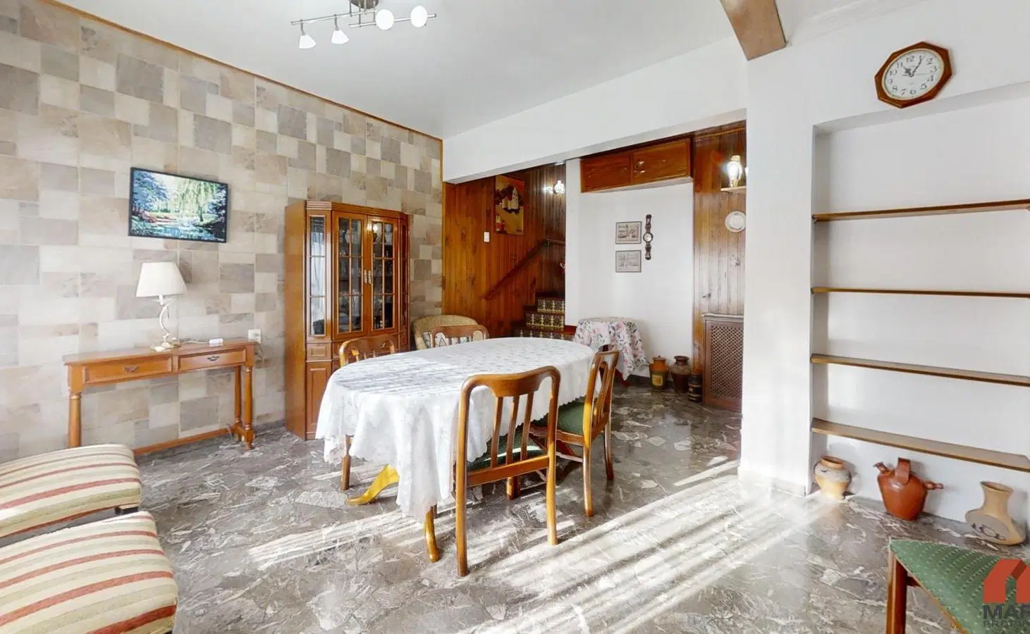 Casa en venta en Martinez 5 ambientes escritorio y playroom cochera patio. A metros de la plaza. 3