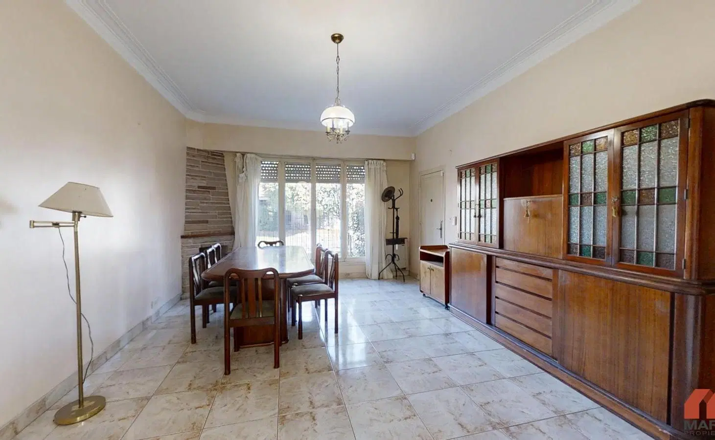 Casa en venta en Olivos 5 ambientes suite con dependencia jardín patio cochera. Barrio Golf. 3