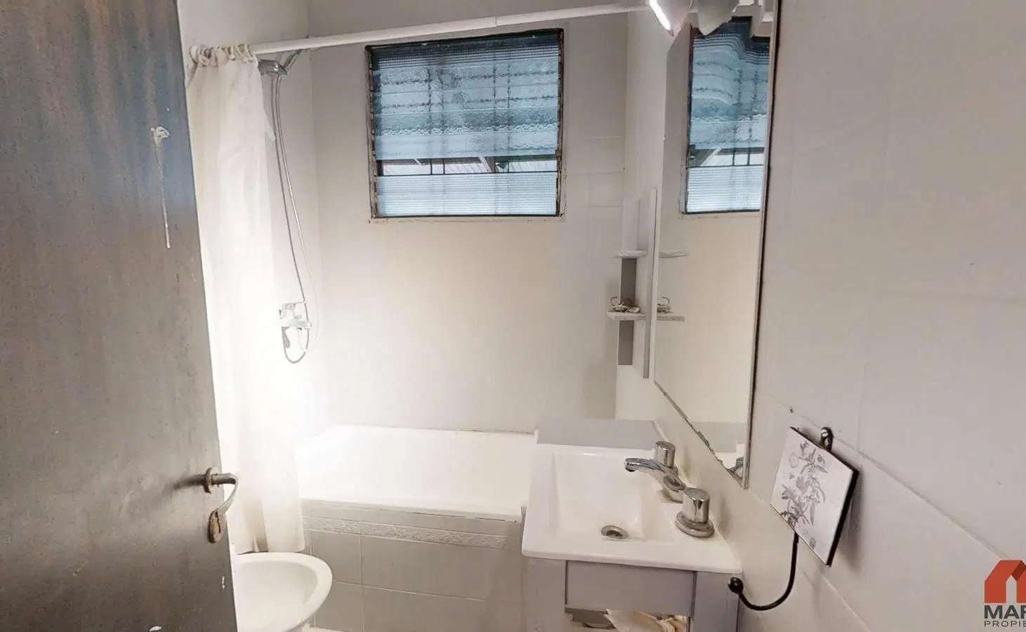 Casas en Venta de 3 y 2 Ambientes en Maschwitz con Parque, Pileta y Quincho 8
