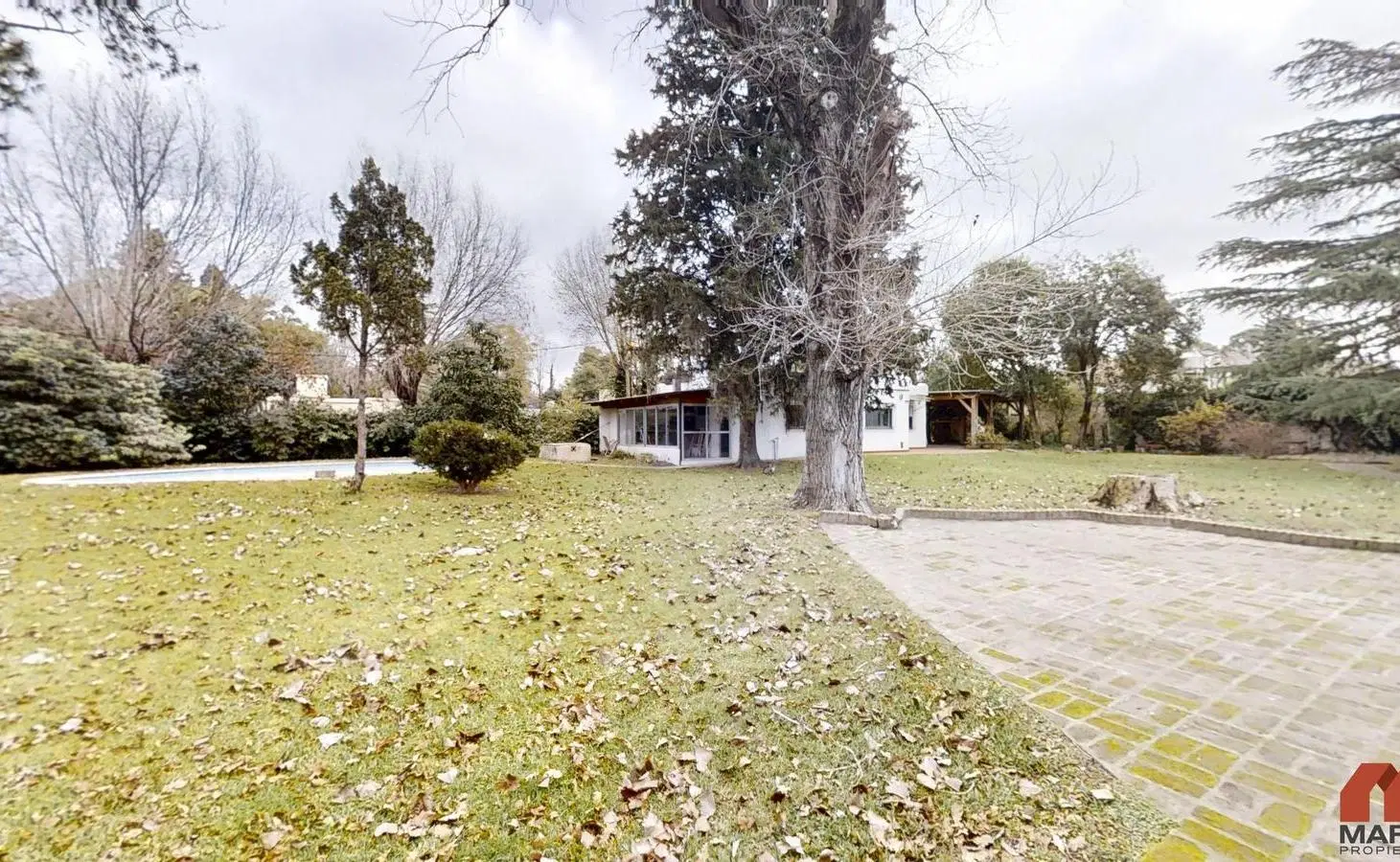 Casas en Venta de 3 y 2 Ambientes en Maschwitz con Parque, Pileta y Quincho 4