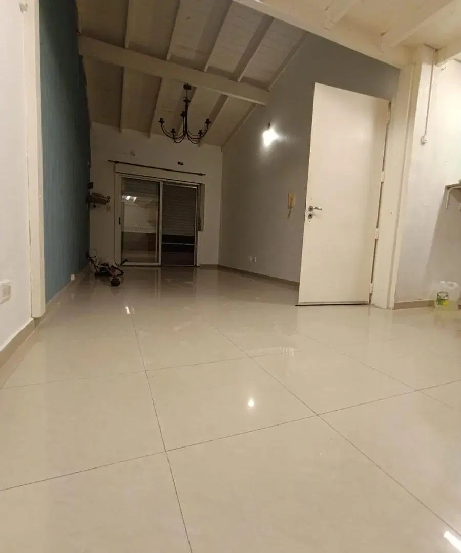 Departamento en Venta de 2 Ambientes en Munro-Oeste con Cochera 1