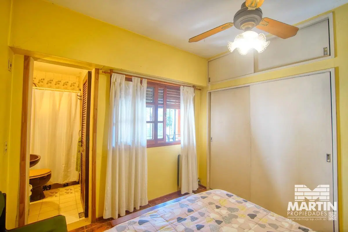 Casa en Venta de 6 Ambientes en Olivos con Cochera, Jardín, Pileta y Terraza 5