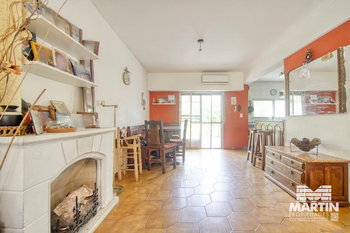 Foto de Casa Chalet en Venta de 4 Ambientes en Carapachay con Patio, imagen 1
