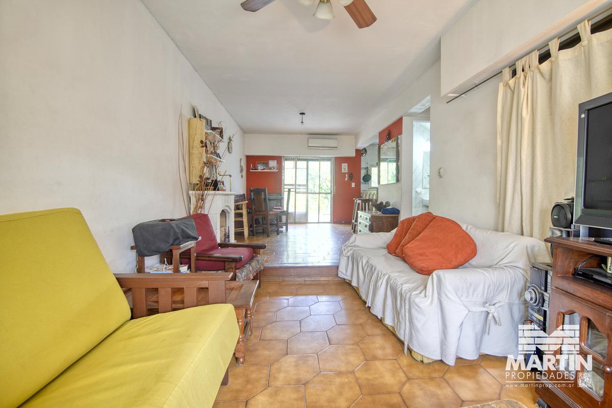 Foto de Casa Chalet en Venta de 4 Ambientes en Carapachay con Patio, imagen 3