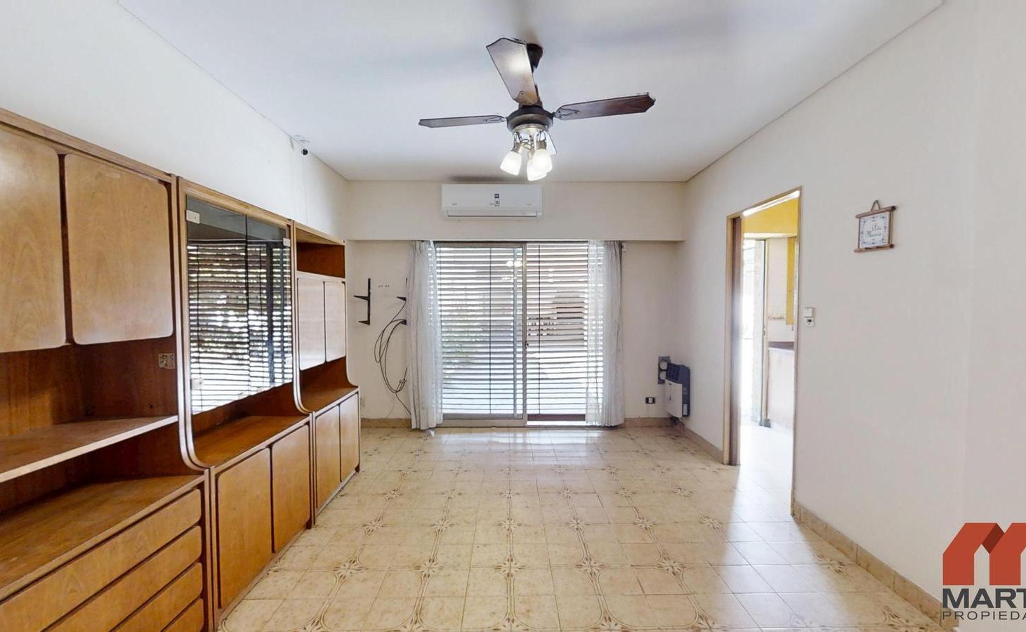 Foto de Casa en alquiler en Martínez 4 ambientes baño y toilette patio quincho, imagen 2