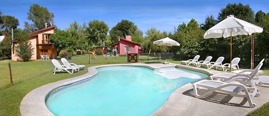 Foto de Complejo Turístico en Venta con 6 Cabañas y Acceso al Río en Los, imagen 2