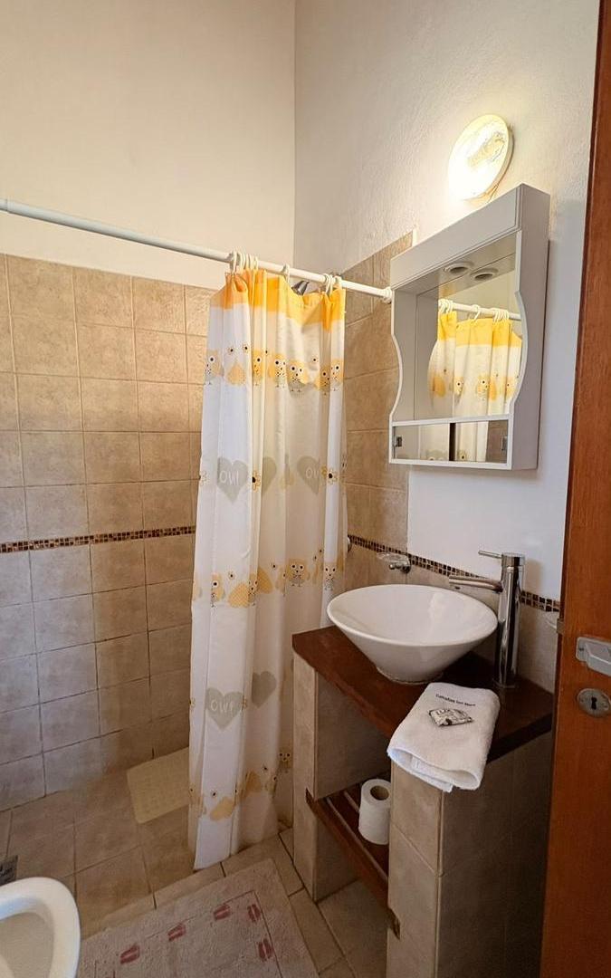 Foto de Complejo Turístico en Venta con 6 Cabañas y Acceso al Río en Los, imagen 3