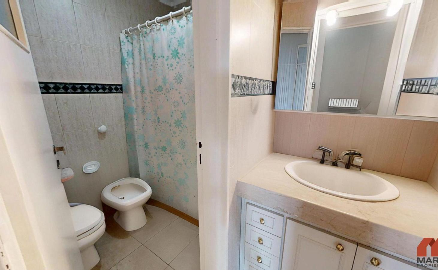 Foto de Departamento en Venta de 4 ambientes en Olivos con Cochera, Escritorio, imagen 4