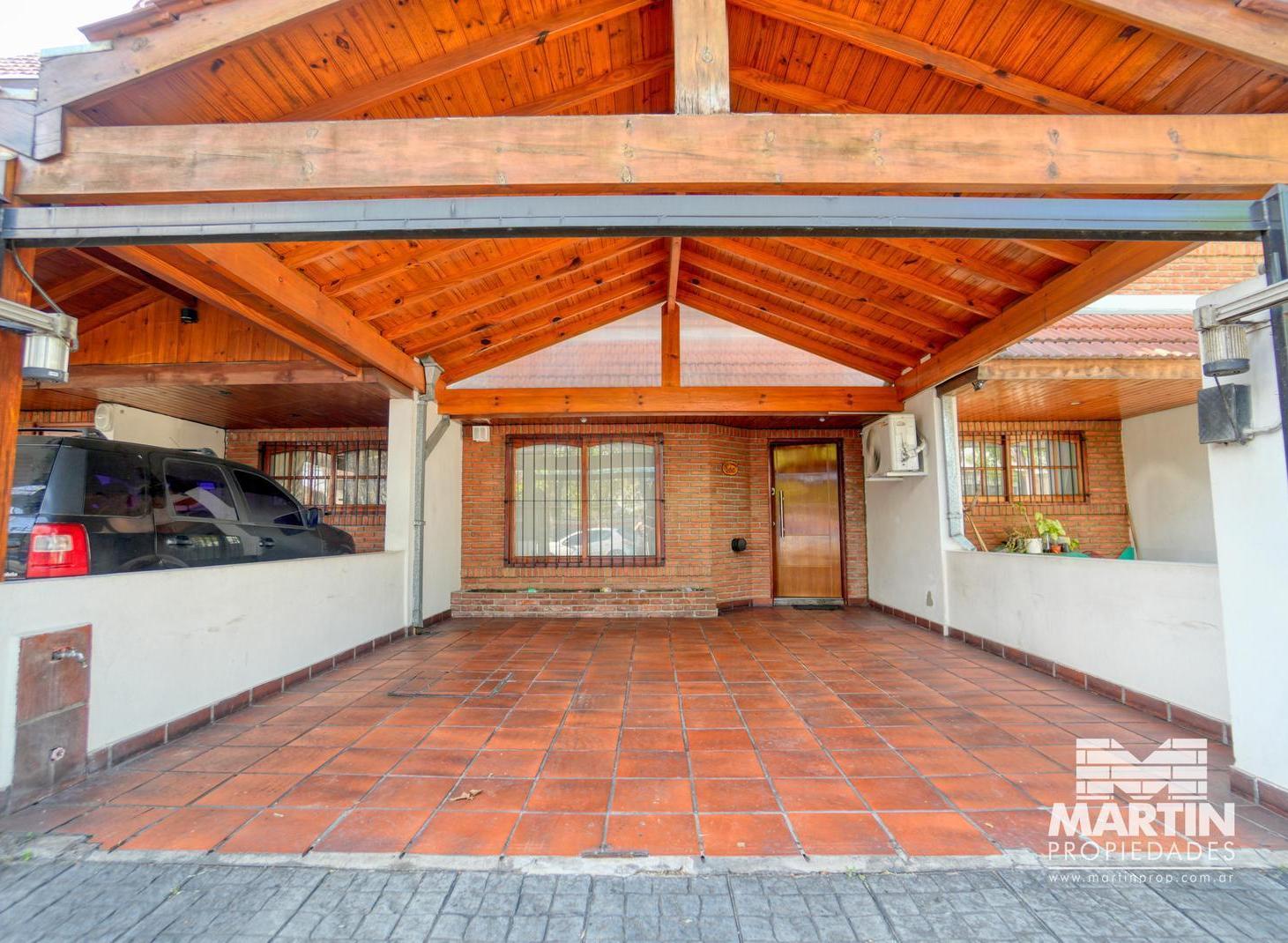 Foto de Casa Dúplex en Venta de 5 ambientes con Playroom, Jardin, Pileta, imagen 1
