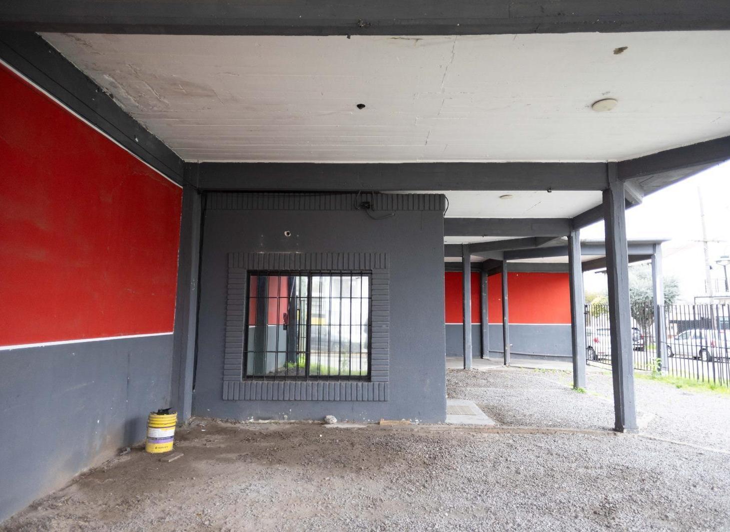Foto de LOTE VENTA SOBRE AVENIDA COMERCIAL Y 1C/DE PARANA APTO LOCALES, imagen 5