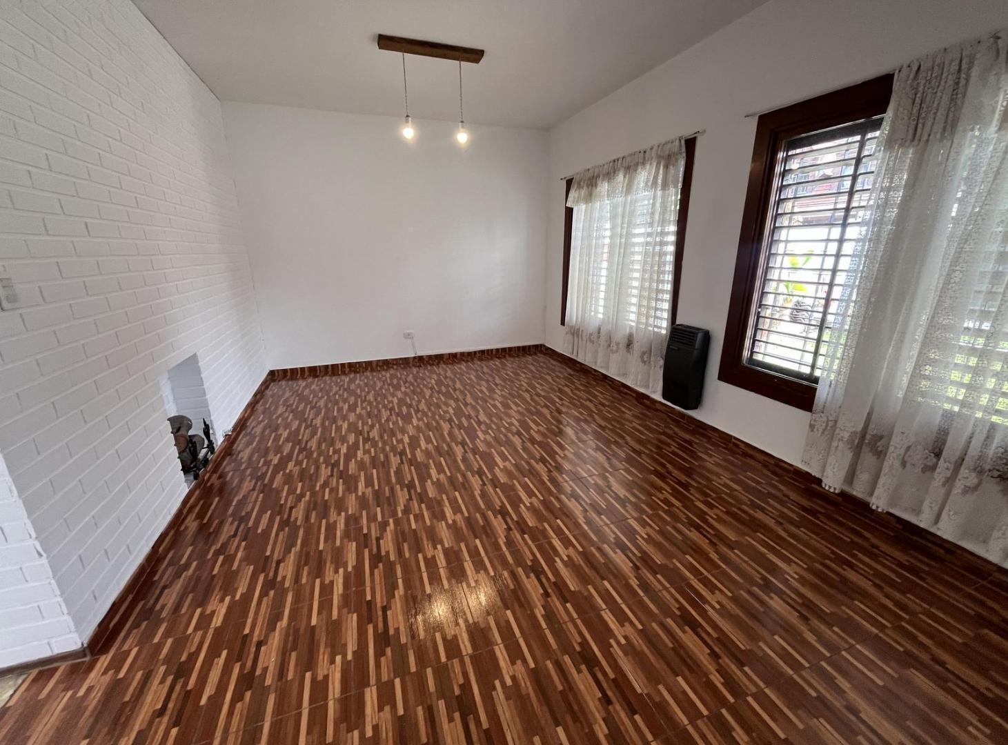 Foto de Casa en alquiler en Beccar - 1Planta 4 amb 2 baños gran jardin, imagen 1