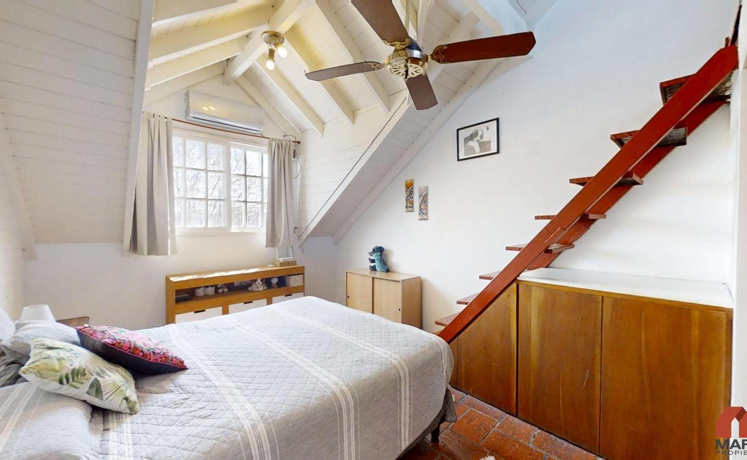 Foto de Casa Duplex de 5 Ambientes en Olivos con Cochera, Jardin y Pileta, imagen 1
