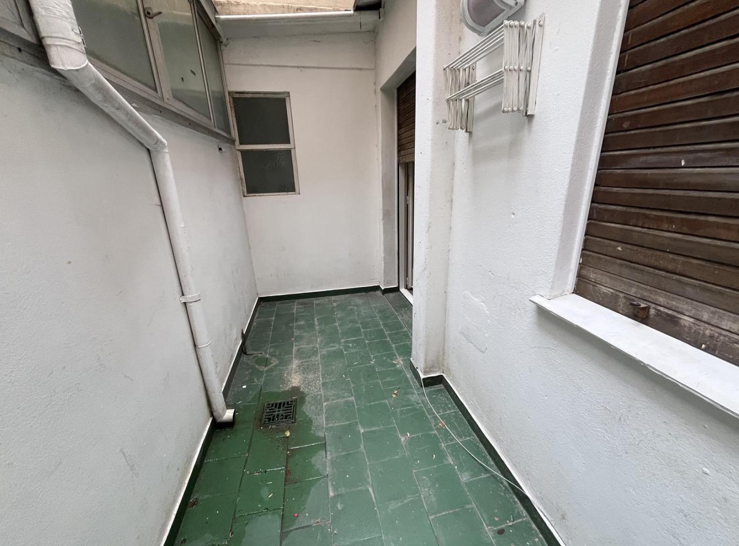 Foto de Departamento en alquiler MARTINEZ CENTRO 2amb con patio bajas expensas, imagen 5
