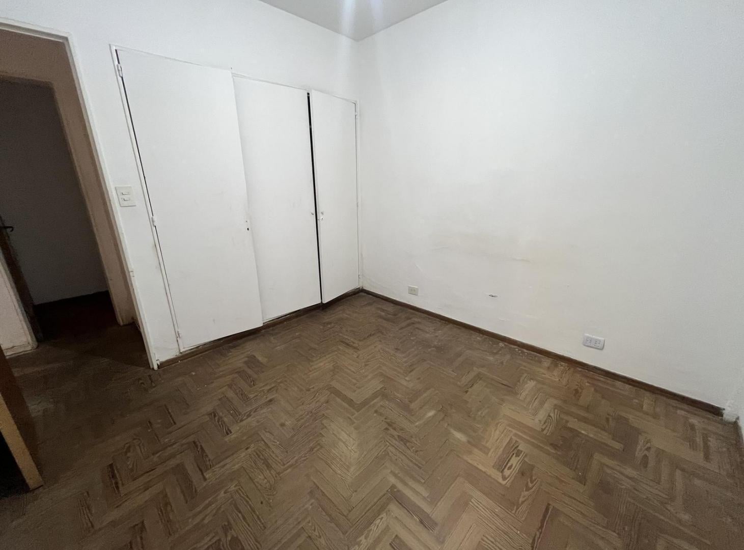 Foto de Departamento en alquiler MARTINEZ CENTRO 2amb con patio bajas expensas, imagen 4