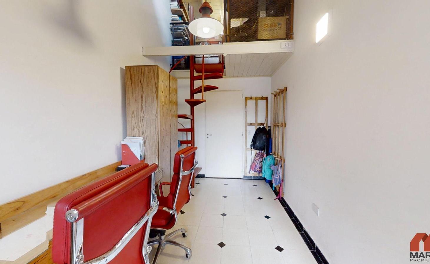 Foto de Casa en Venta de 4 Ambientes en Olivos con Jardín y Escritorio, imagen 4