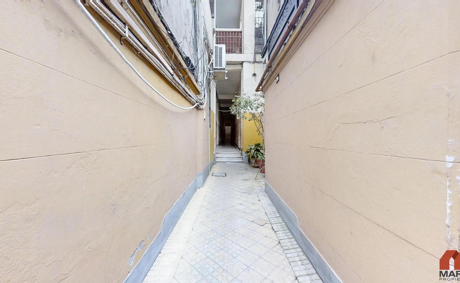 Foto de Departamento PH en Venta de 3 Ambientes en Once con Patio, imagen 3