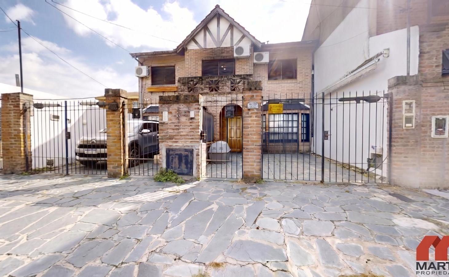 Foto de Dúplex 5 ambientes en venta Olivos | Pileta | Jardín | Cochera | Apto, imagen 2
