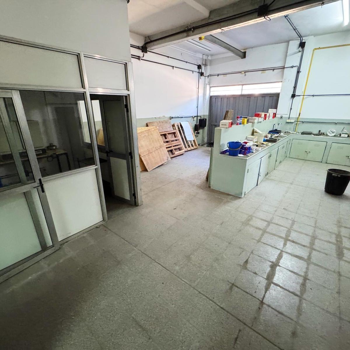 Gapon con Oficinas en Alquiler en San Fernando. 3