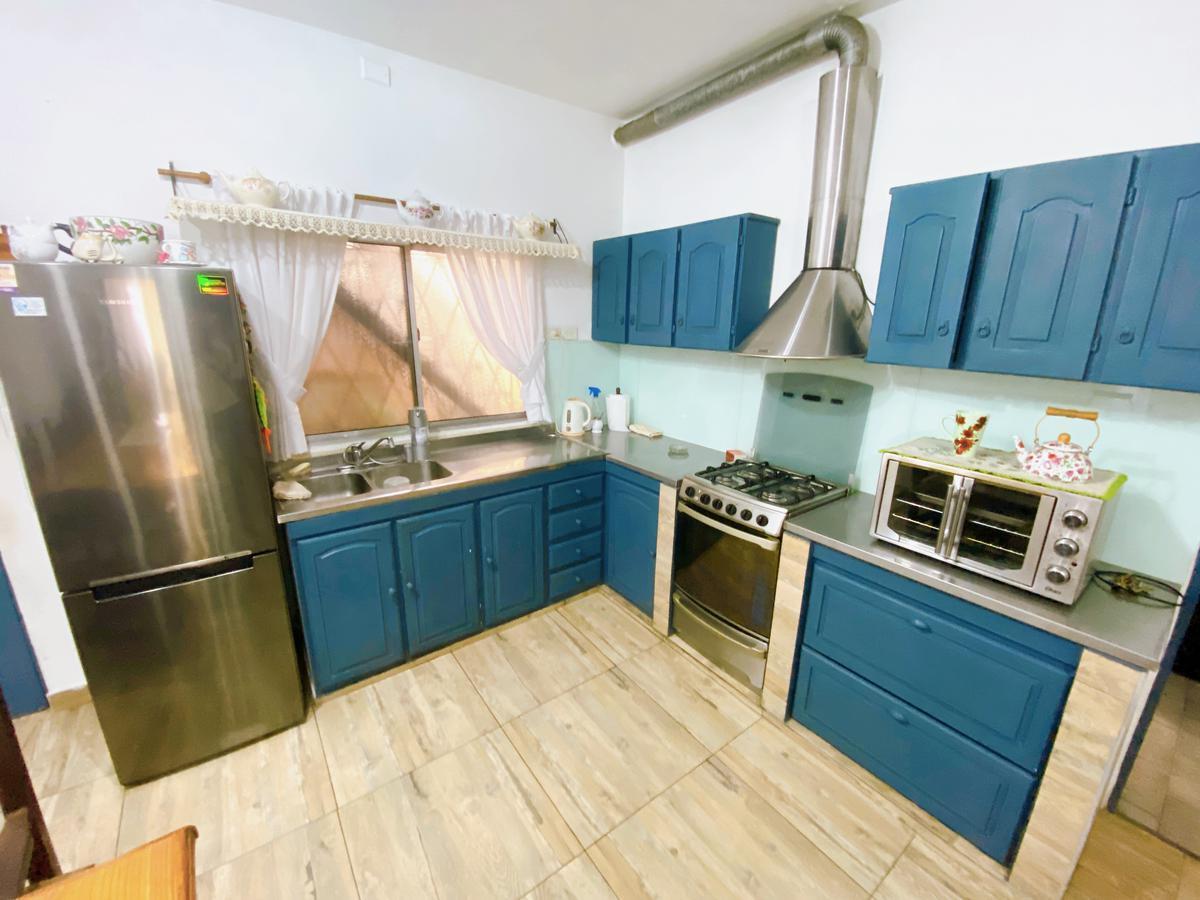 Casa + Galpon + Depto en Venta 2
