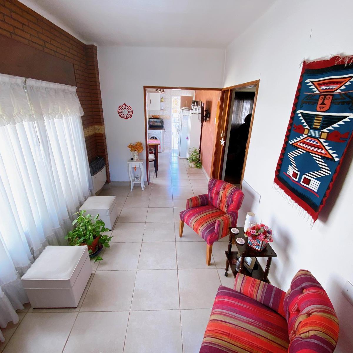 Casa en Venta con Patio Propio! 5