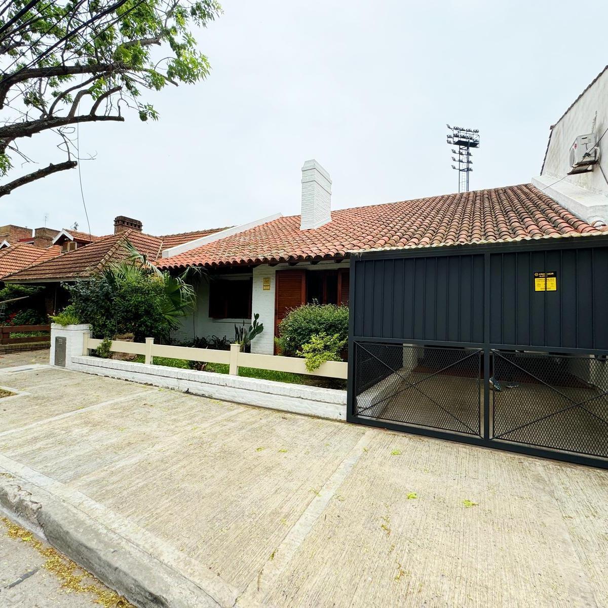 Casa en Venta y en Alquiler en Victoria 3