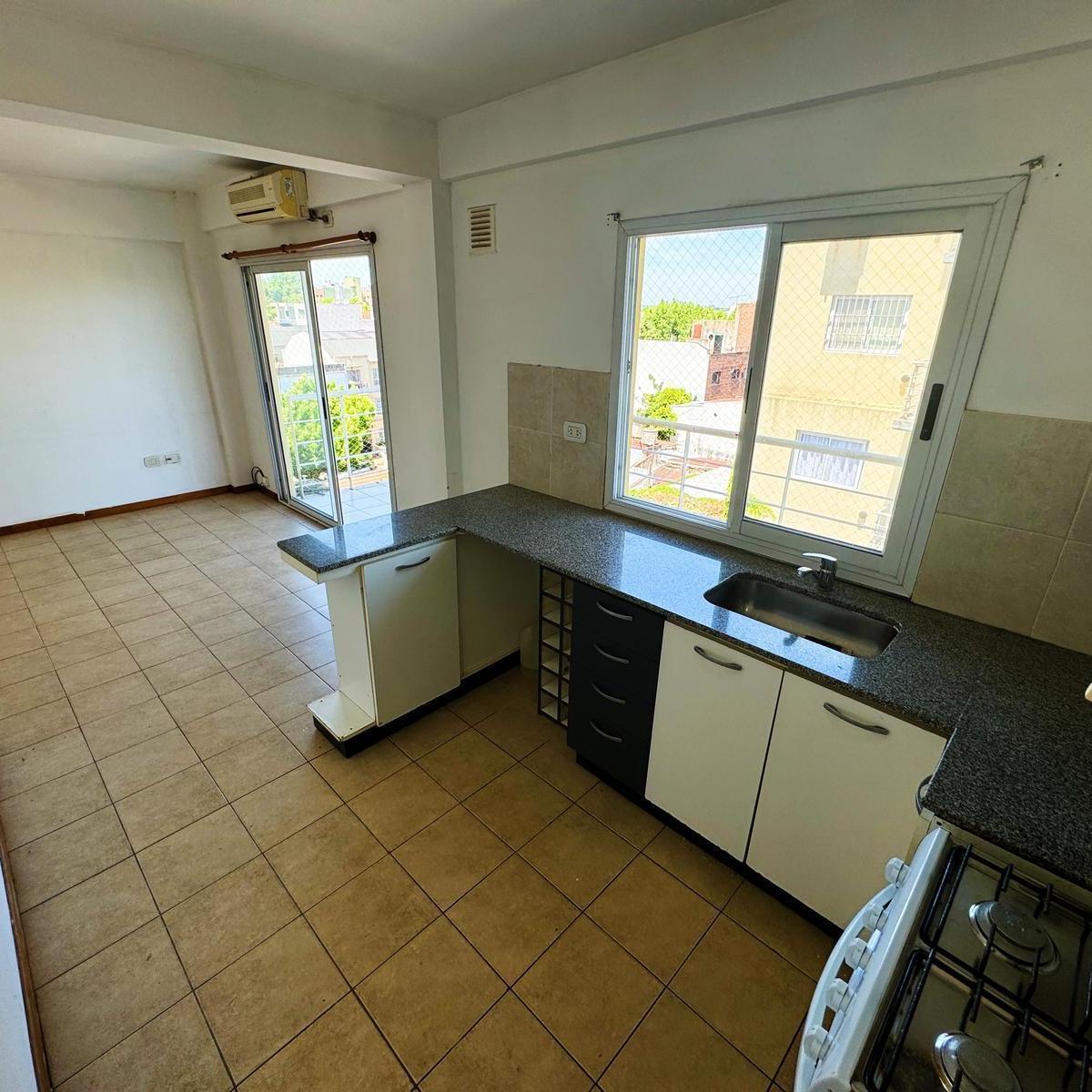 Departamento en venta con cochera en San Fernando
