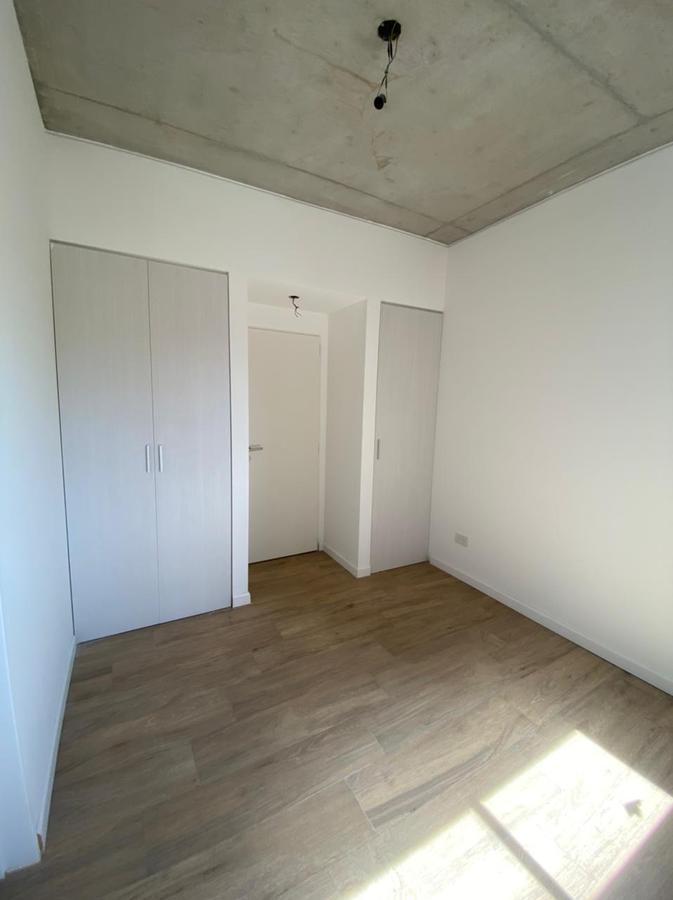 Departamento - Victoria con Terraza Propia y Cochera Propia 5
